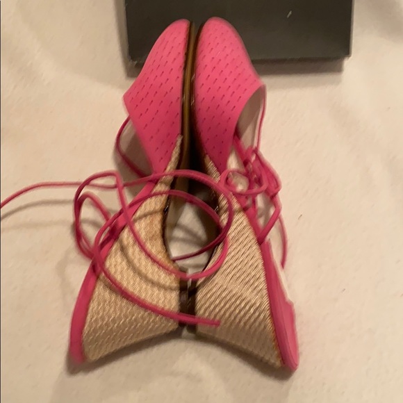 Prima Shoes pink ankle strap heels - Picture 3 of 4